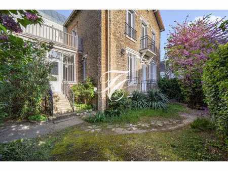 suresnes republique - maison de charme avec jardin.