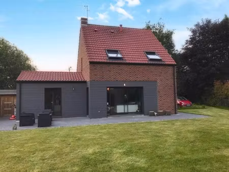 vente maison 5 pièces 110 m² templeuve-en-pévèle (59242)