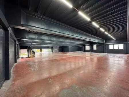 halls et bureau à louer