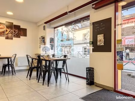 immeuble 4 pièces 208 m²