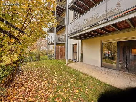 appartement en rez-de-jardin- pas de frais d'agence