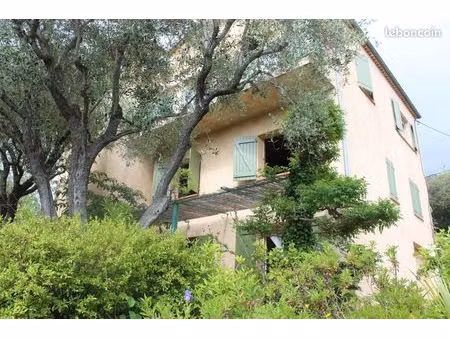 villa 6 pièces 137 m²