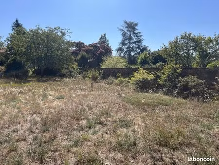 terrain 1 050 m² merignac