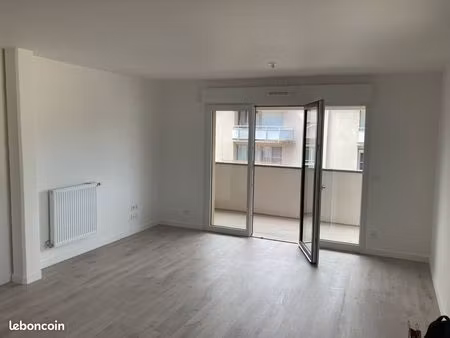 location appartement t3 67m2