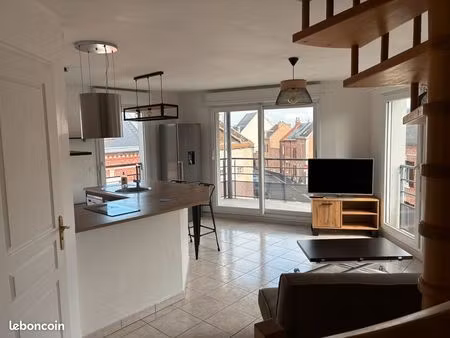 appartement duplex dans residence recente  proche gare et lycee robert de luzarche quartie