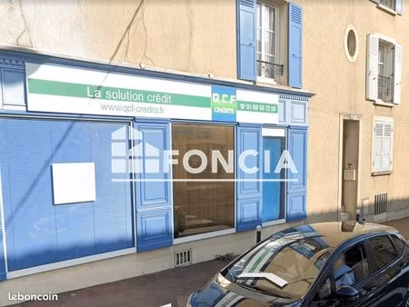 local commercial 2 pièces 50m² à louer 750 - etampes 91150