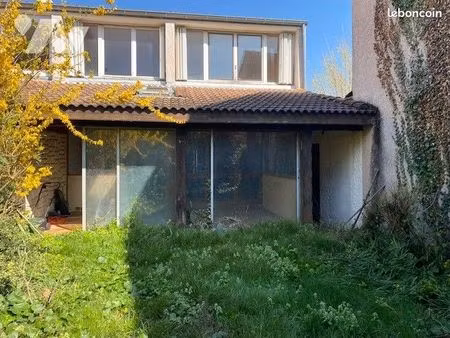 maison 6 pièces 104 m²