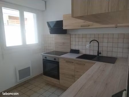 f2 centre ville spacieux grand balcon