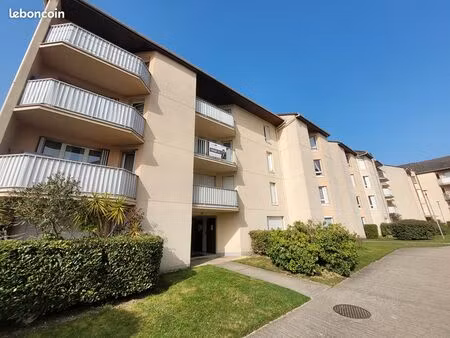 studio 1 pièce 32 m²