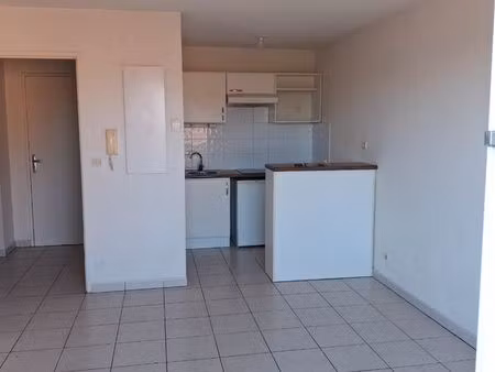 appartement t2 33 m2 proche collège azana