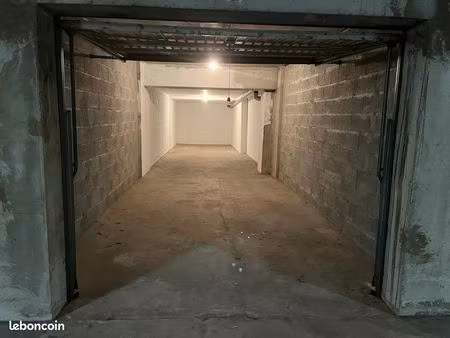 garage double à louer plein centre de ferney voltaire pour deux véhicules