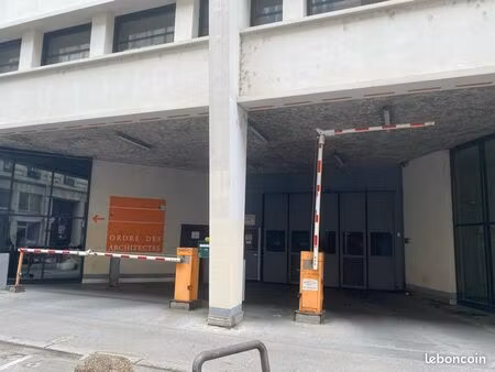 place de parking à vendre