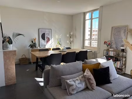 t4 spacieux 95m2  lumineux  au calme  sans frais d’agence  1010 euros charges comprises