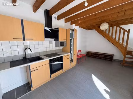 t2 duplex rénové – centre bressuire