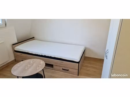 studio rénové meublé pour étudiant 17m²