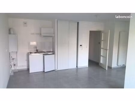 studio récent 35 m² avec parking - saint-herblain