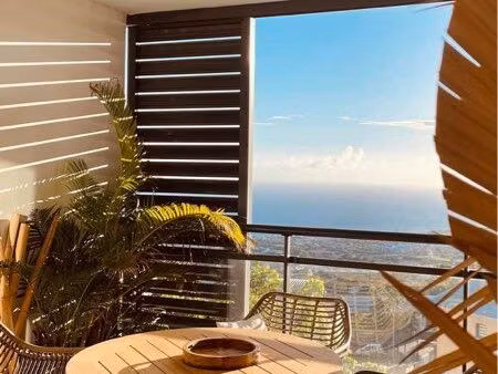 loue t2 ste denis - colline des camélias