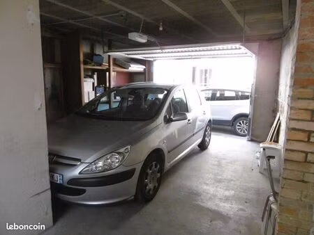 grand garage fermé impasse d'austerlitz