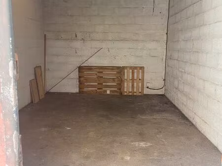 garage centre ville dans cour sécurisée