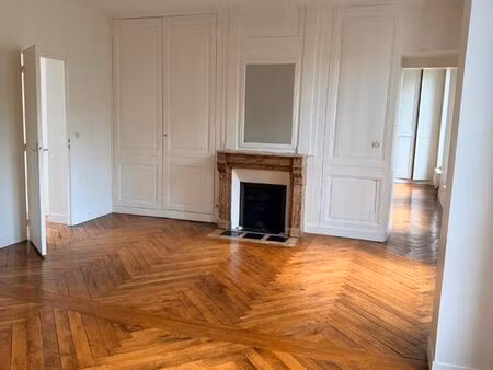 appartement 3 pièces 93 m²