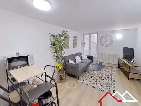 location meublée appartement 1 pièce 17 m² à nancy (54000)  460 €
