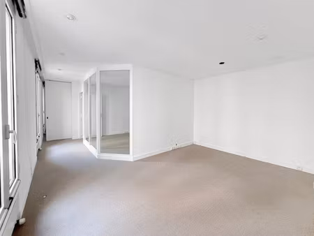 location locaux professionnels 70 m² à paris 15ème (75015)  28 000 €