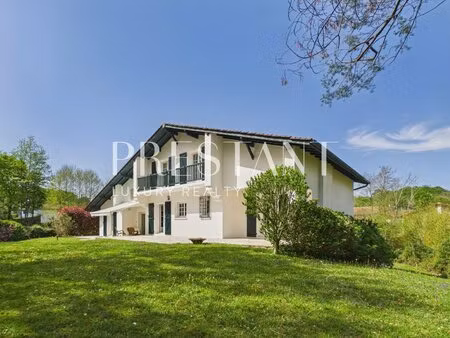 maison de caractère au calme absolu  à 10 minutes de saint-jean-de-luz