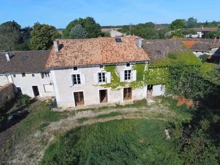 superbe maison à rénover - gros potentiel