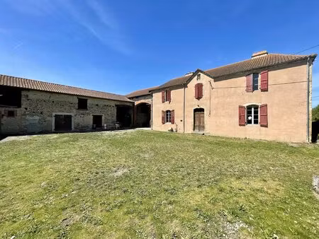 grand corps de ferme à rénover à hères