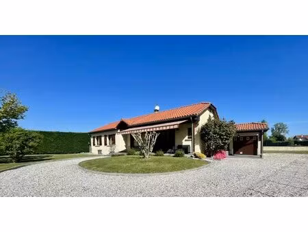 maison de plain-pied à pujo