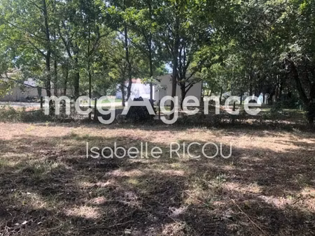 vente terrain 847 m² à le château-d'oléron (17480)  189 300 €