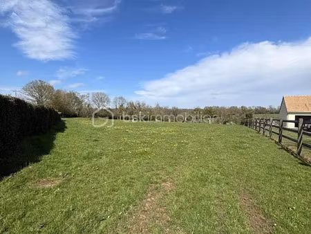 vente terrain 1628 m² à livarot-pays-d'auge (14140)  45 000 €