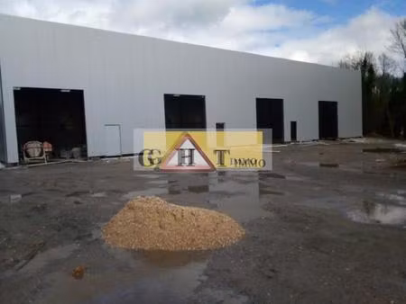 entrepot avec parking 200 m² a louer proche rouen
