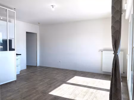 location appartement 2 pièces 40 m² à fontenay-sous-bois (94120)