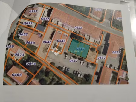 vente terrain à batir 300 m² à montolieu (11170)  60 000 €