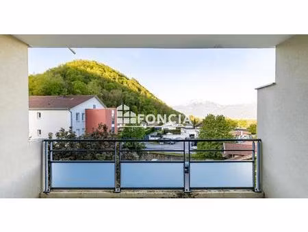 exclusivité foncia – t2 avec terrasse et parking en sous-sol !