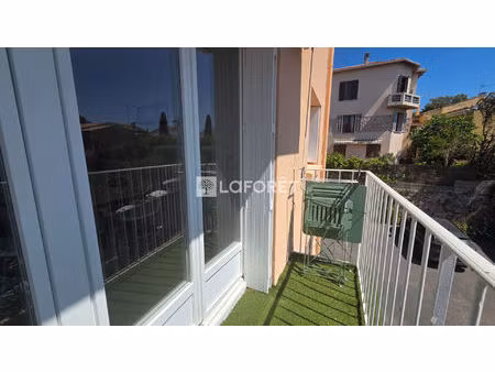 appartement 3 pièces ? haut claret  limite bas faron