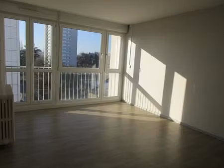 appartement de type 2 proche de toutes commodités