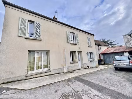 2093 - maison 170 m2 avec logement individuel