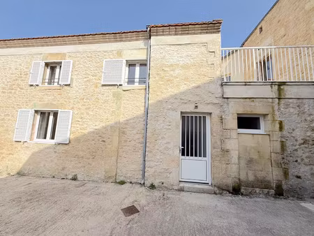 location maison 3 pièces 63 m² à étauliers (33820)