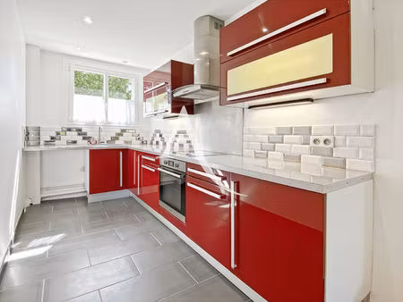 location appartement 3 pièces  58.00m²  bois