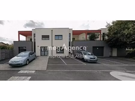 ensemble immobilier rare à castelginest : immeuble + maison sur une même parcelle