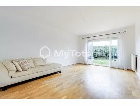 appartement de luxe de 2 chambres en location à les lilas  île-de-france