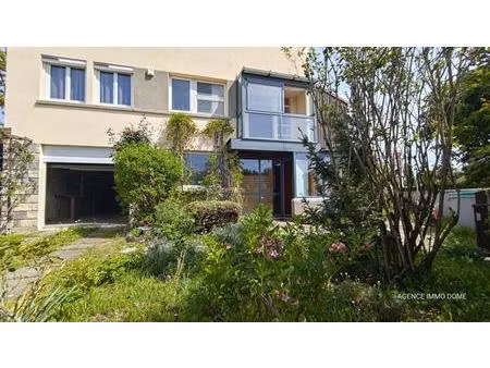 maison  8 pièces  168 m² hab. terrain. piscine