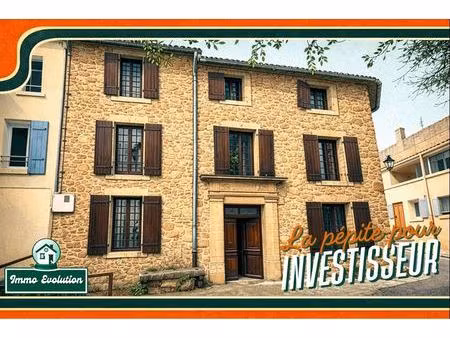 maison de village - 255.35m ²