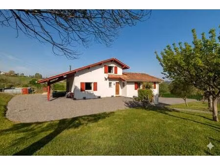 maison t5 avec vue dégagée  au calme
