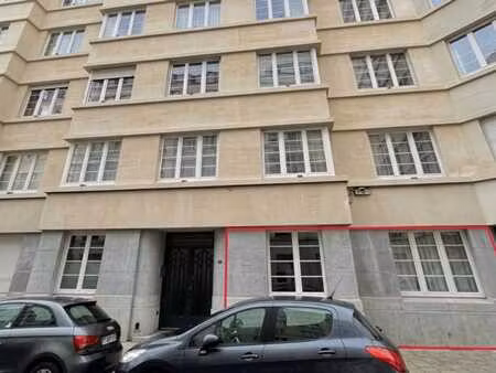 appartement à louer au rez-de-chaussée une chambre