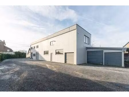 commerce avec loft et jardin à wielsbeke