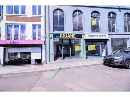 superbe commerce à louer à huy !