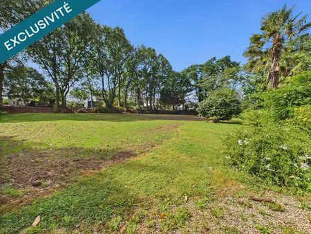 vente terrain 677 m² à landivisiau (29400)  100 780 €